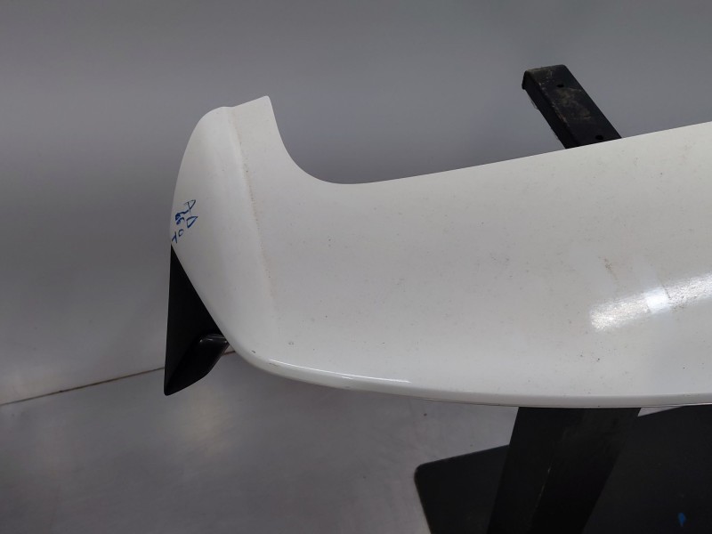 Recambio de aleron trasero para ssangyong korando urban referencia OEM IAM   
