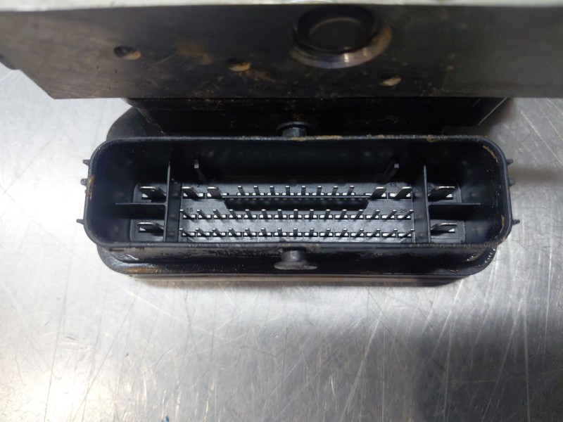 Recambio de abs para toyota yaris cross mpx style referencia OEM IAM   