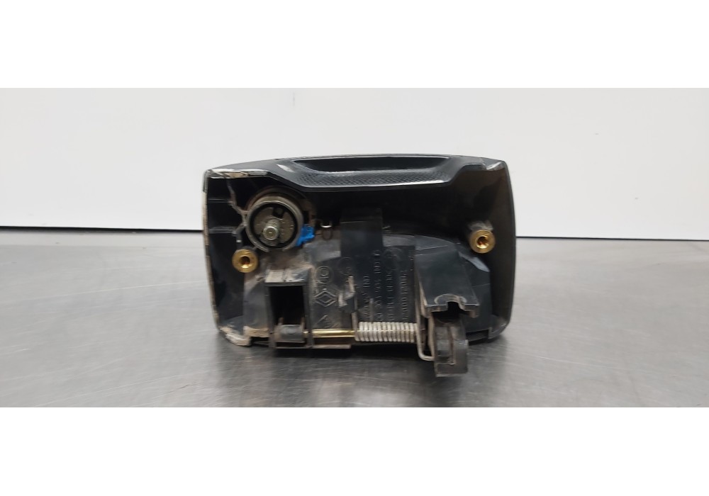 Recambio de maneta exterior lateral derecha para renault kangoo (f/kc0) rt pack aventure referencia OEM IAM 8200042082   Recambio de maneta exterior lateral derecha para renault kangoo (f/kc0) rt pack aventure referencia OEM IAM 8200042082