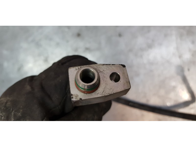 Recambio de tubos aire acondicionado para iveco daily caja cerrada furgón 3.5 t referencia OEM IAM 5801595270  