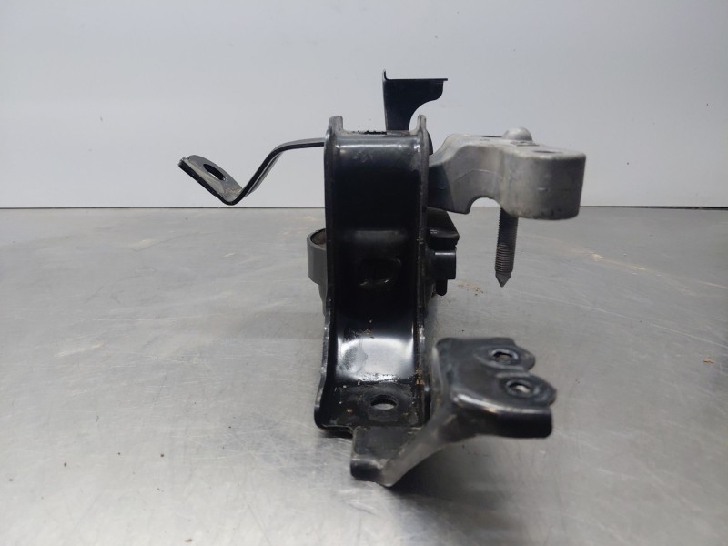 Recambio de soporte motor derecho para toyota yaris cross mpx style referencia OEM IAM   