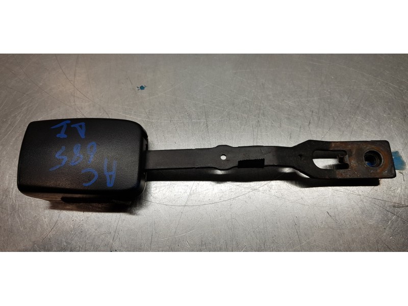 Recambio de enganche del cinturon delantero izq para renault laguna grandtour iii authentique referencia OEM IAM 868430001R   Recambio de enganche del cinturon delantero izq para renault laguna grandtour iii authentique referencia OEM IAM 868430001R