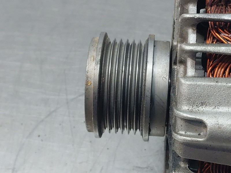 Recambio de alternador para ford mondeo turn. titanium referencia OEM IAM   