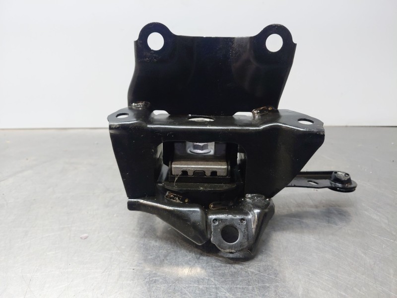 Recambio de soporte motor izquierdo para toyota yaris cross mpx style referencia OEM IAM   
