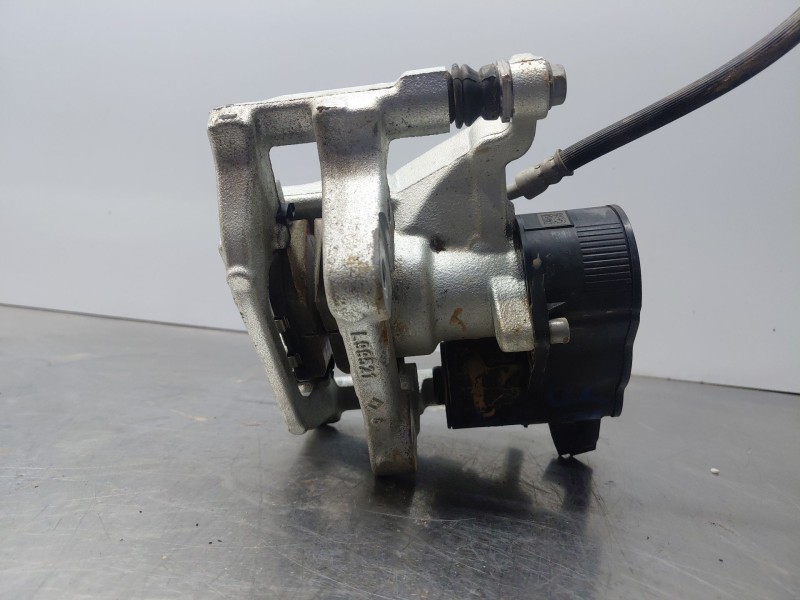 Recambio de pinza freno trasera derecha para toyota yaris cross mpx style referencia OEM IAM   