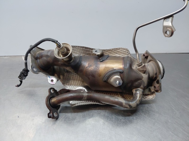 Recambio de catalizador para toyota yaris cross mpx style referencia OEM IAM   