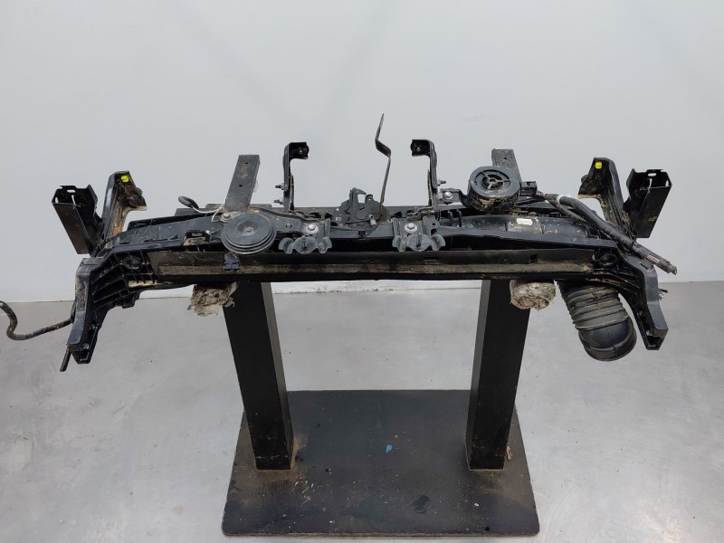 Recambio de travesaño superior para toyota yaris cross mpx style referencia OEM IAM   