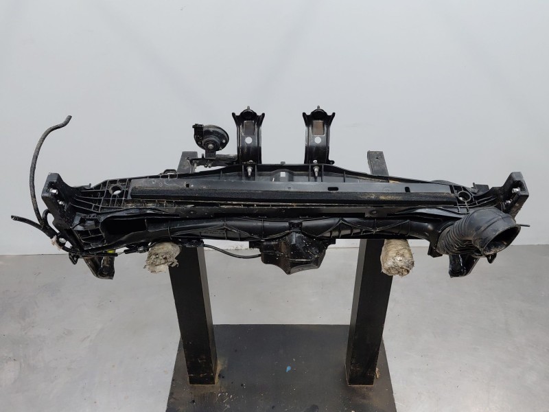 Recambio de travesaño superior para toyota yaris cross mpx style referencia OEM IAM   
