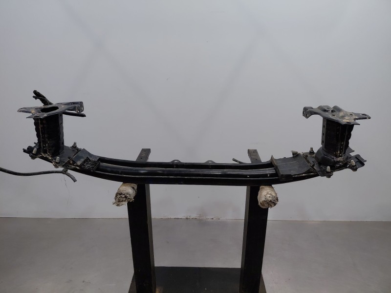 Recambio de refuerzo paragolpes delantero para toyota yaris cross mpx style referencia OEM IAM   