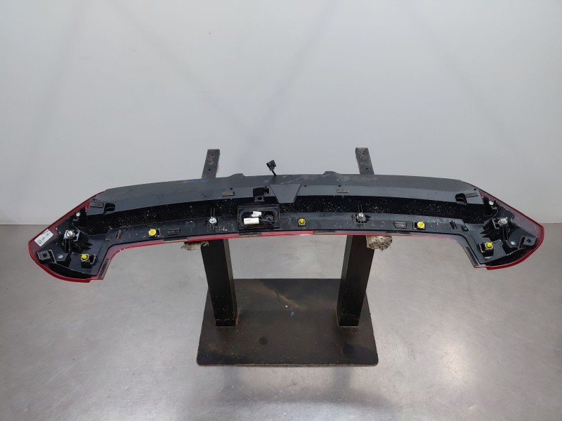 Recambio de aleron trasero para toyota yaris cross mpx style referencia OEM IAM   