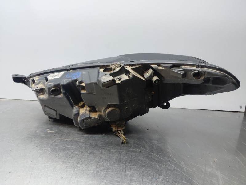 Recambio de faro derecho para ford mondeo turn. titanium referencia OEM IAM   