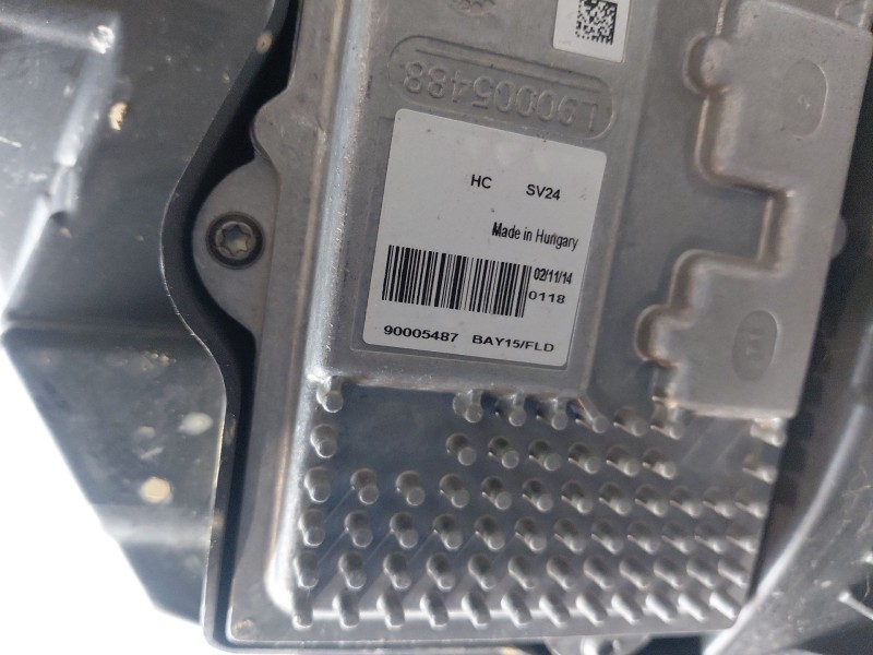 Recambio de faro derecho para ford mondeo turn. titanium referencia OEM IAM   