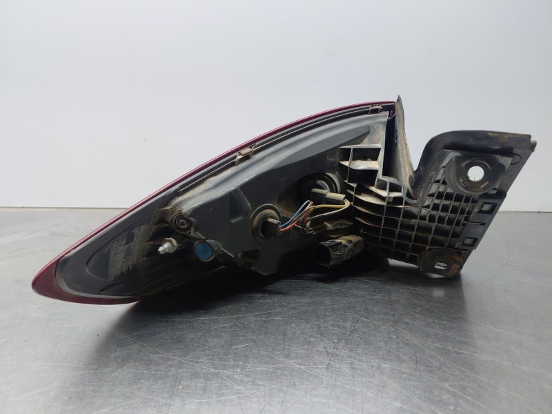 Recambio de piloto trasero derecho para ford mondeo turn. titanium referencia OEM IAM   