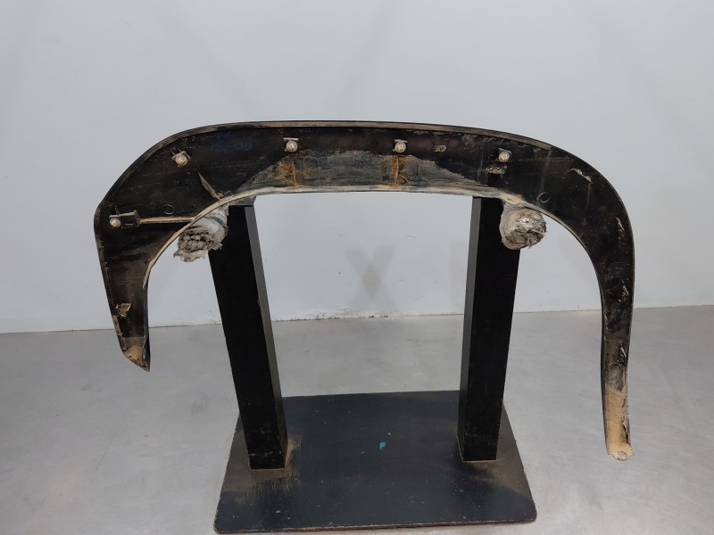 Recambio de aletin delantero izquierdo para toyota yaris cross mpx style referencia OEM IAM   