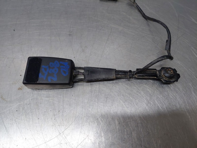 Recambio de enganche del cinturon delantero izq para ford mondeo turn. titanium referencia OEM IAM   
