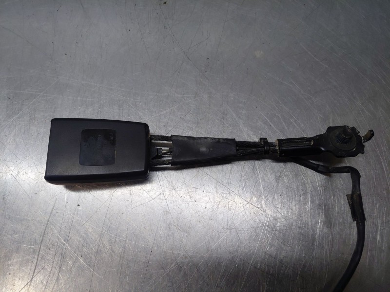 Recambio de enganche del cinturon delantero izq para ford mondeo turn. titanium referencia OEM IAM   