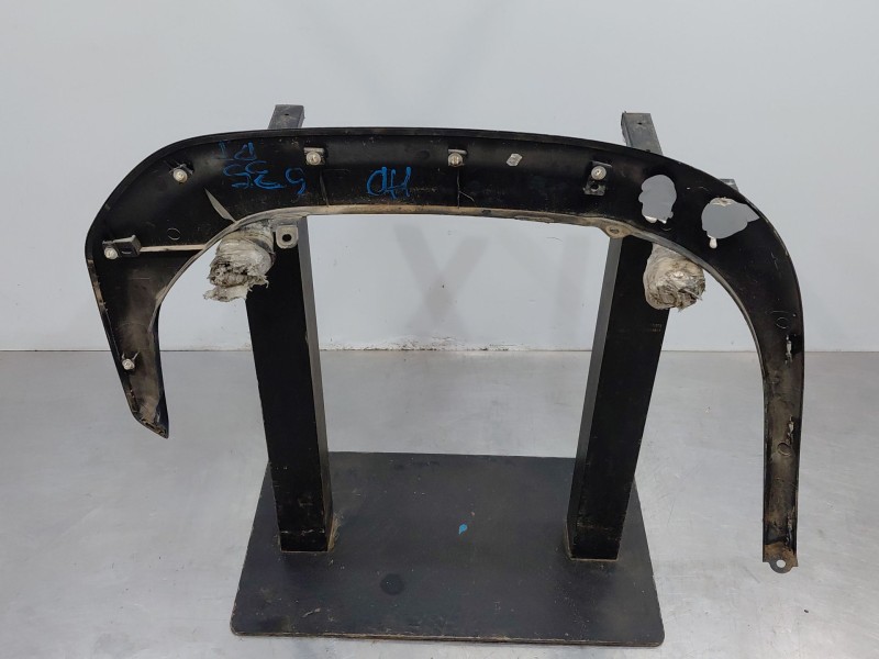 Recambio de aletin delantero izquierdo para toyota yaris cross mpx style referencia OEM IAM   