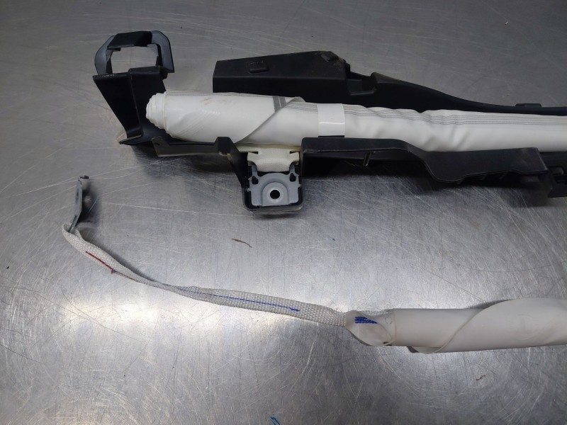 Recambio de airbag cortina delantero derecho para toyota yaris cross mpx style referencia OEM IAM   