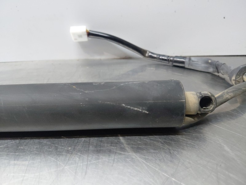 Recambio de amortiguadores maletero / porton para toyota yaris cross mpx style referencia OEM IAM   