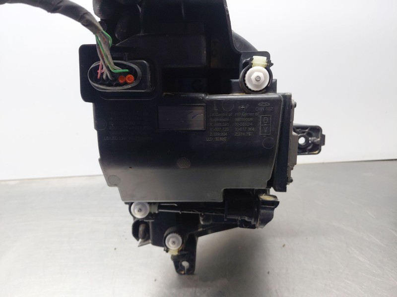 Recambio de faro izquierdo para omoda 5 premium referencia OEM IAM   