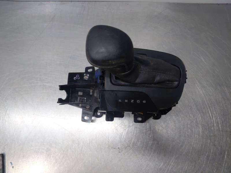 Recambio de palanca cambio para toyota yaris cross mpx style referencia OEM IAM   