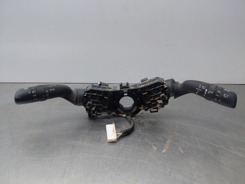 Recambio de mando multifuncion para toyota yaris cross mpx style referencia OEM IAM   