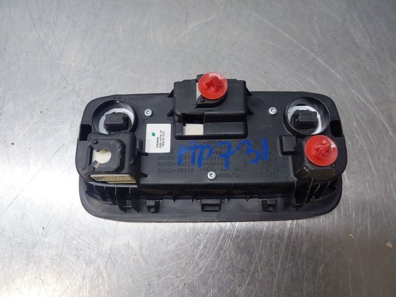 Recambio de luz interior para toyota yaris cross mpx style referencia OEM IAM   