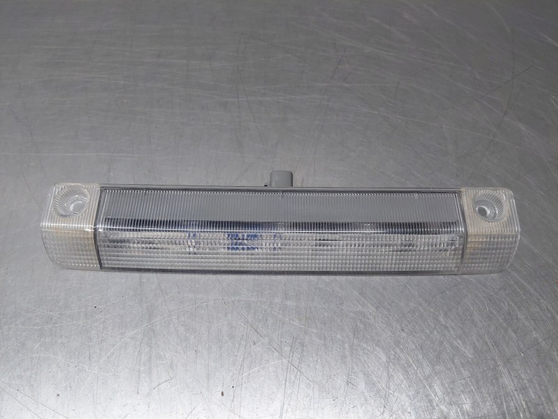 Recambio de luz central de freno para toyota yaris cross mpx style referencia OEM IAM   