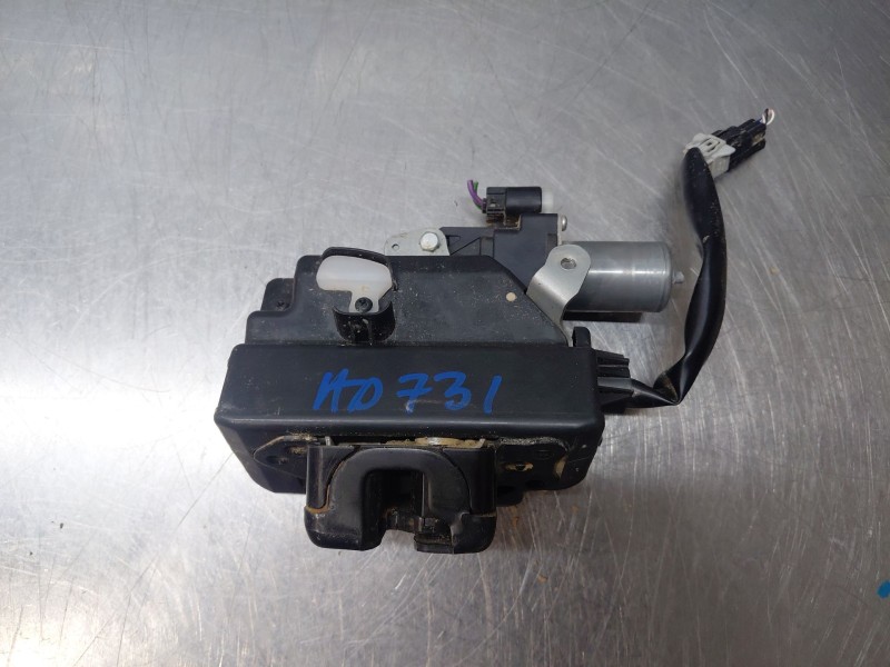 Recambio de cerradura maletero / porton para toyota yaris cross mpx style referencia OEM IAM   