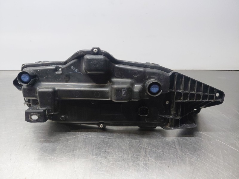 Recambio de piloto delantero derecho para toyota yaris cross mpx style referencia OEM IAM   