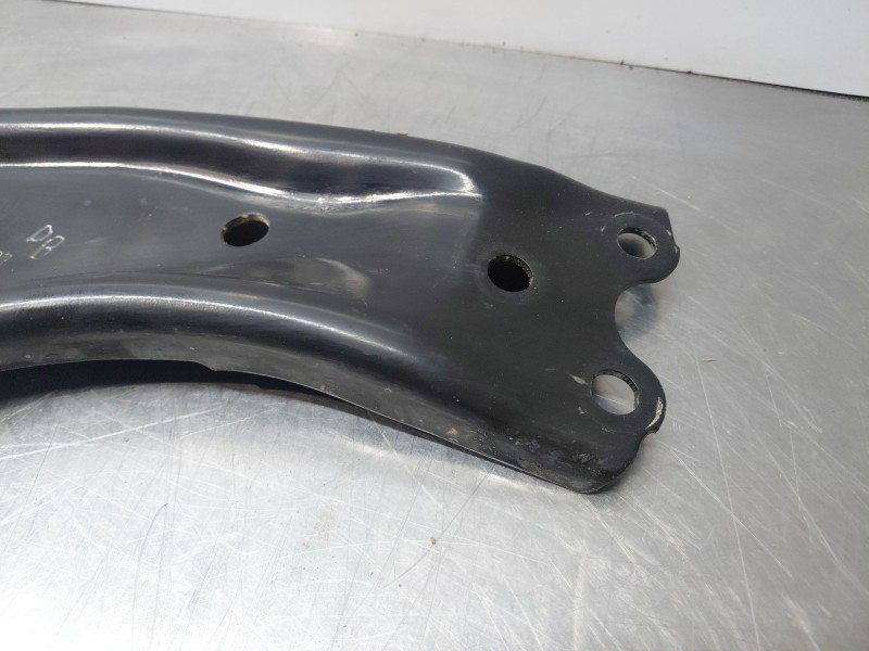 Recambio de brazo suspension inferior delantero derecho para toyota yaris cross mpx style referencia OEM IAM   