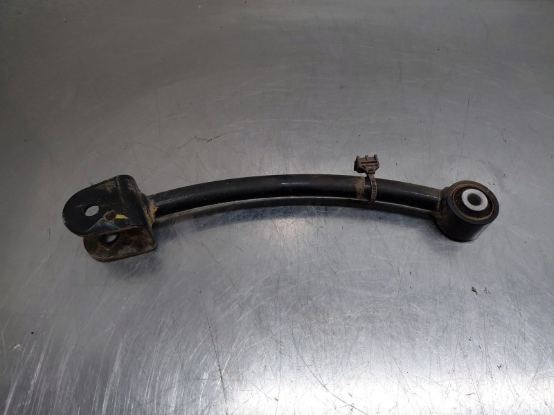 Recambio de brazo suspension superior trasero derecho para ssangyong korando urban referencia OEM IAM   