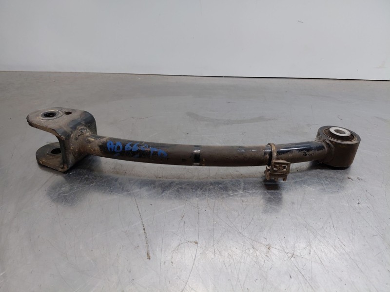 Recambio de brazo suspension superior trasero derecho para ssangyong korando urban referencia OEM IAM   