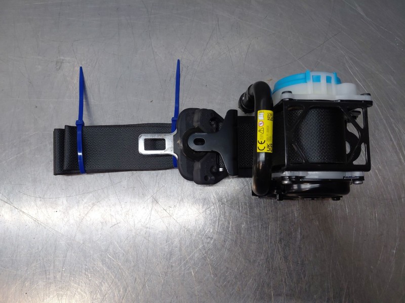 Recambio de cinturon seguridad trasero derecho para toyota yaris cross mpx style referencia OEM IAM   