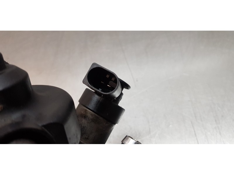 Recambio de bomba inyeccion para volkswagen caddy furgón/kombi furgón 4motion bmt referencia OEM IAM 04L130755E  