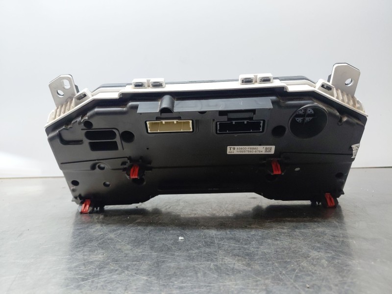 Recambio de cuadro instrumentos para toyota yaris cross mpx style referencia OEM IAM   