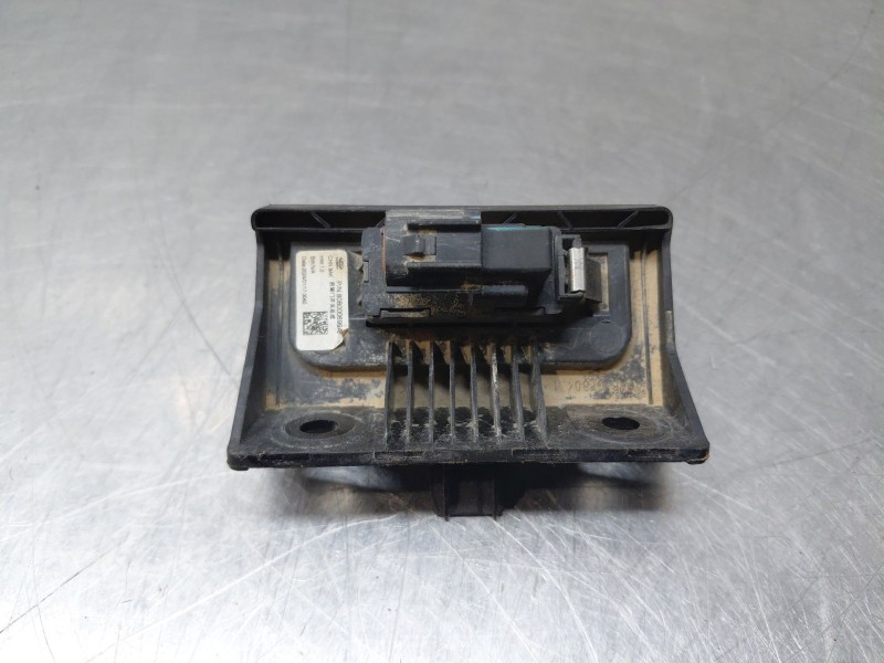 Recambio de maneta exterior porton para omoda 5 premium referencia OEM IAM   