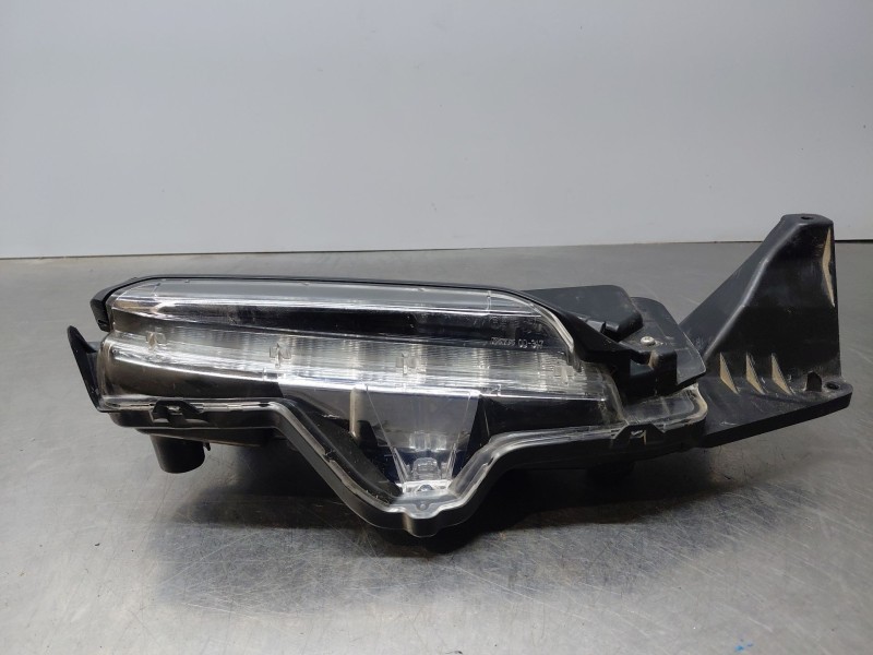 Recambio de piloto delantero derecho para toyota yaris cross mpx style referencia OEM IAM 814300D170  