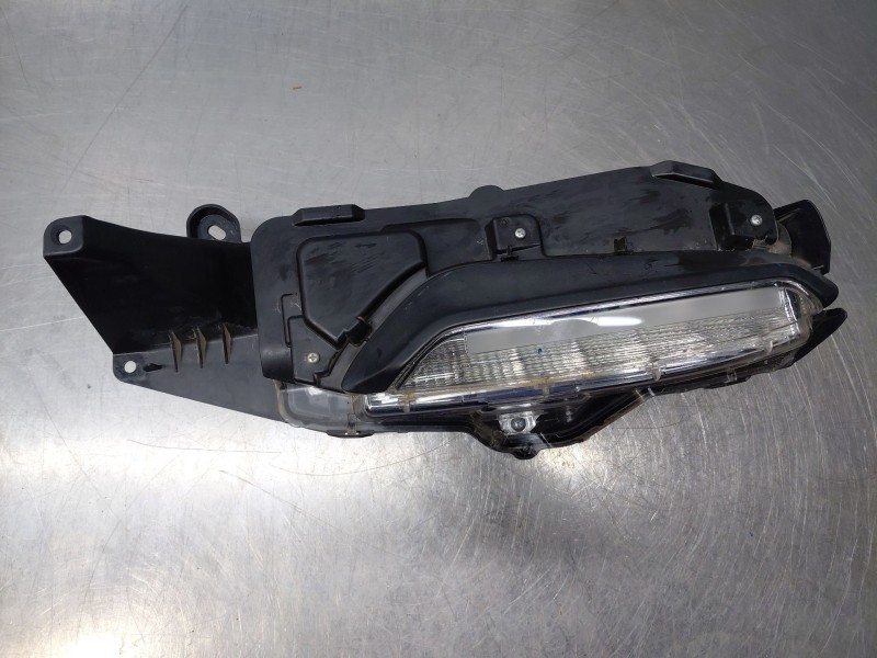 Recambio de piloto delantero izquierdo para toyota yaris cross mpx style referencia OEM IAM 814400D170  