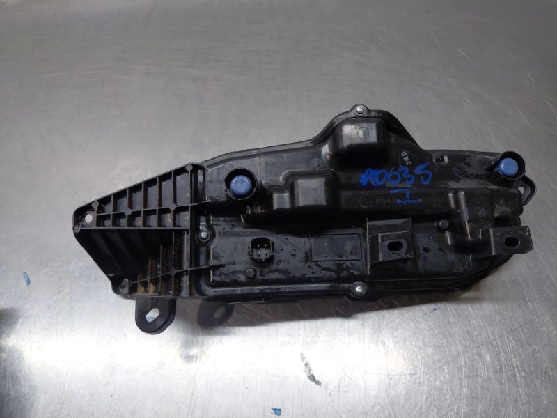 Recambio de piloto delantero izquierdo para toyota yaris cross mpx style referencia OEM IAM 814400D170  