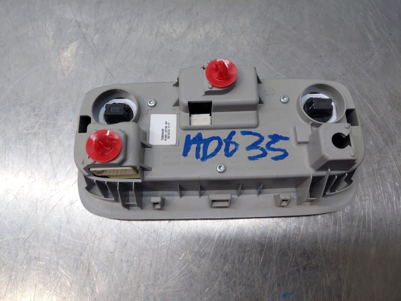 Recambio de luz interior para toyota yaris cross mpx style referencia OEM IAM 81260K0100B0  