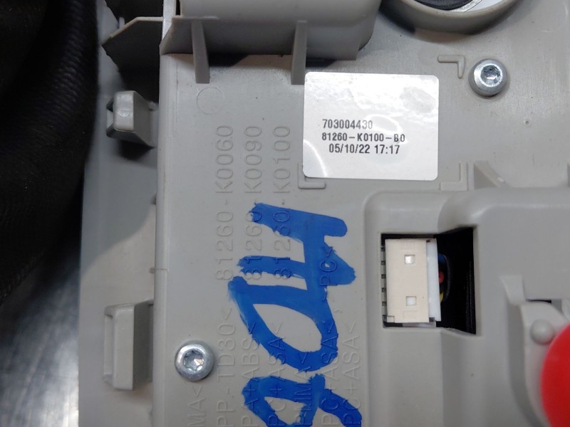 Recambio de luz interior para toyota yaris cross mpx style referencia OEM IAM 81260K0100B0  
