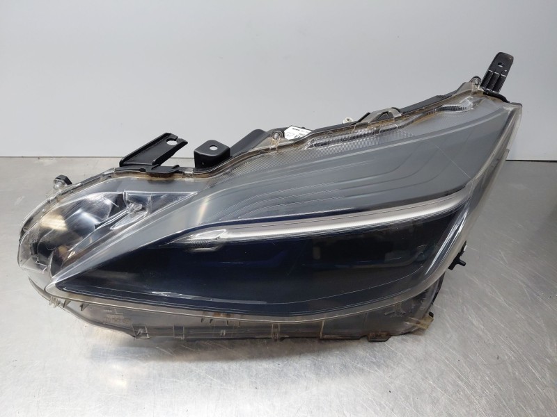 Recambio de faro izquierdo para toyota yaris cross mpx style referencia OEM IAM 811500DP50  