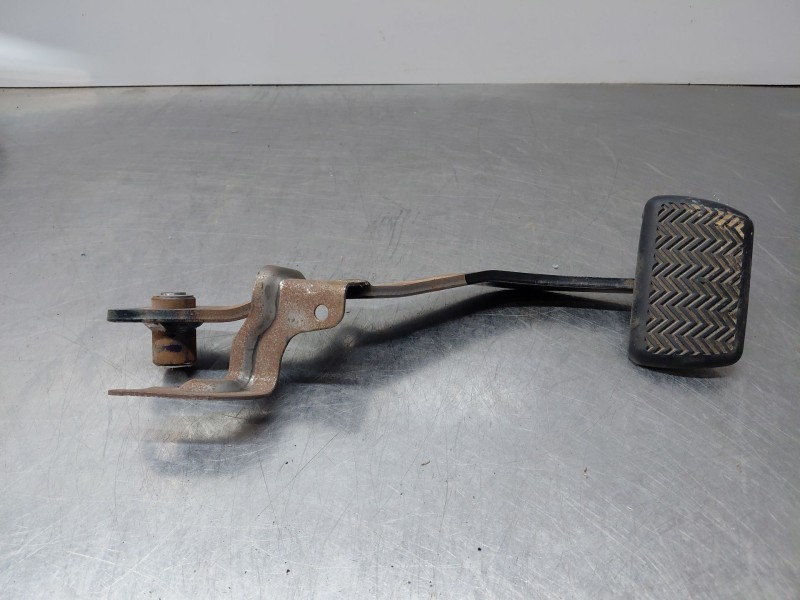 Recambio de pedal freno para toyota yaris cross mpx style referencia OEM IAM   