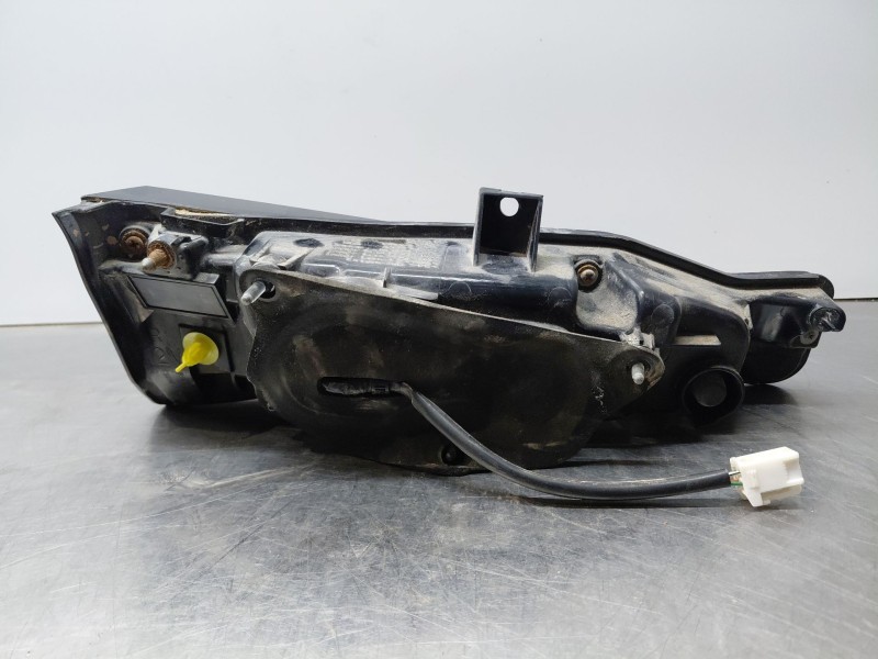 Recambio de piloto trasero derecho interior para lexus nx essence referencia OEM IAM 8158078040  
