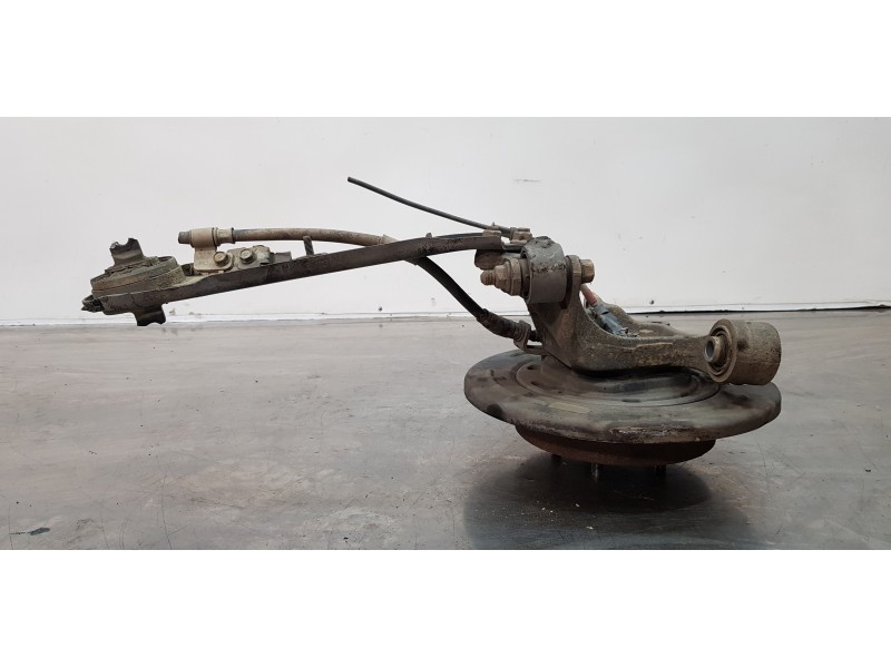 Recambio de mangueta trasera derecha para hyundai tucson essence bluedrive 2wd referencia OEM IAM 52720D7000  