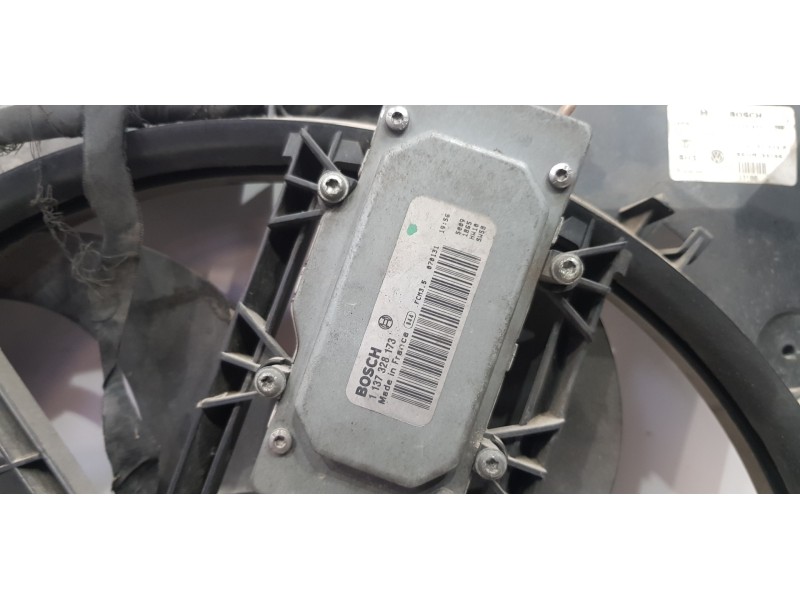 Recambio de electroventilador para volkswagen touareg (7l6) v6 tdi referencia OEM IAM 7L0121203F  