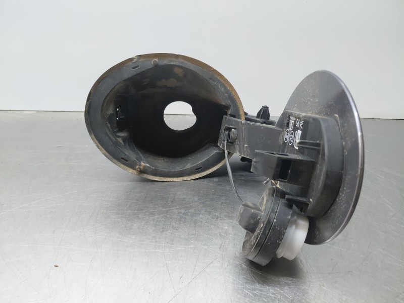 Recambio de tapa exterior combustible para omoda 5 premium referencia OEM IAM   