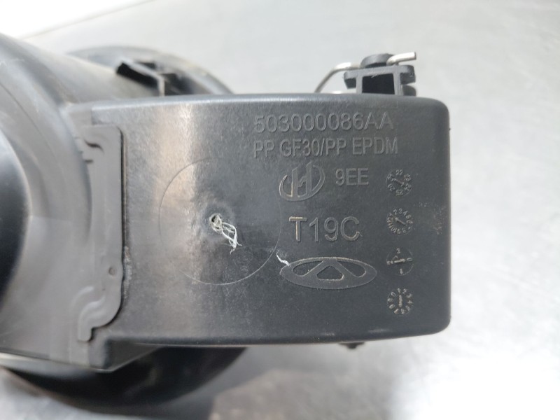 Recambio de tapa exterior combustible para omoda 5 premium referencia OEM IAM   