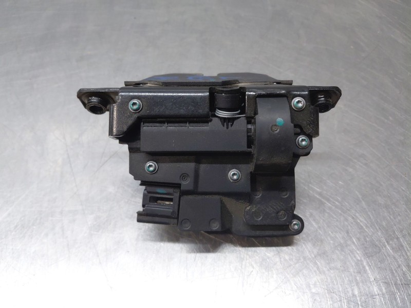 Recambio de cerradura maletero / porton para omoda 5 premium referencia OEM IAM   